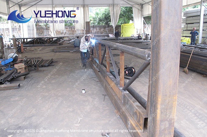 Soudage de la structure en acier